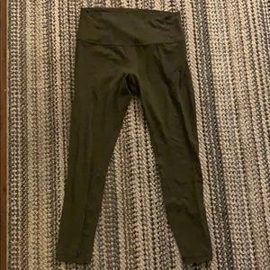 Green Lululemon leggings